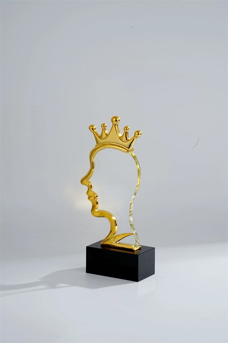 Gold Crown Figure Crystal Trophy